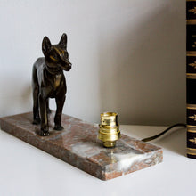 Charger l&#39;image dans la galerie, lampe marbre chien face
