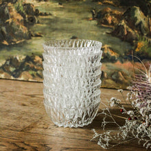 Charger l&#39;image dans la galerie, Coupelles apéritif en verre ciselé vintage
