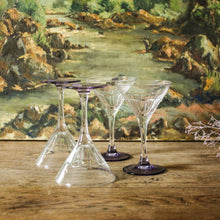 Charger l&#39;image dans la galerie, Verres à cocktail violets Luminarc vintage
