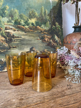 Charger l&#39;image dans la galerie, Verres à eau ambrés vintage
