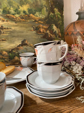 Charger l&#39;image dans la galerie, Service à thé ou café en porcelaine de Bavière
